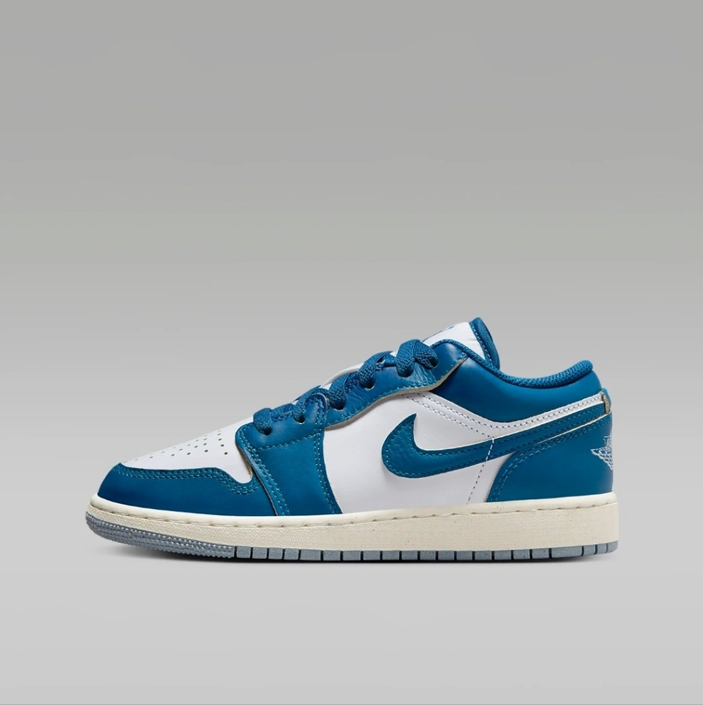 AIR JORDAN 1 LOW SE White/Industrial Blue  FN9137-141 kids #76